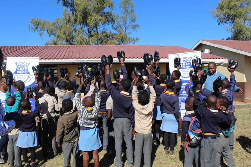 Khulisa Umntfwana Shoe Drive